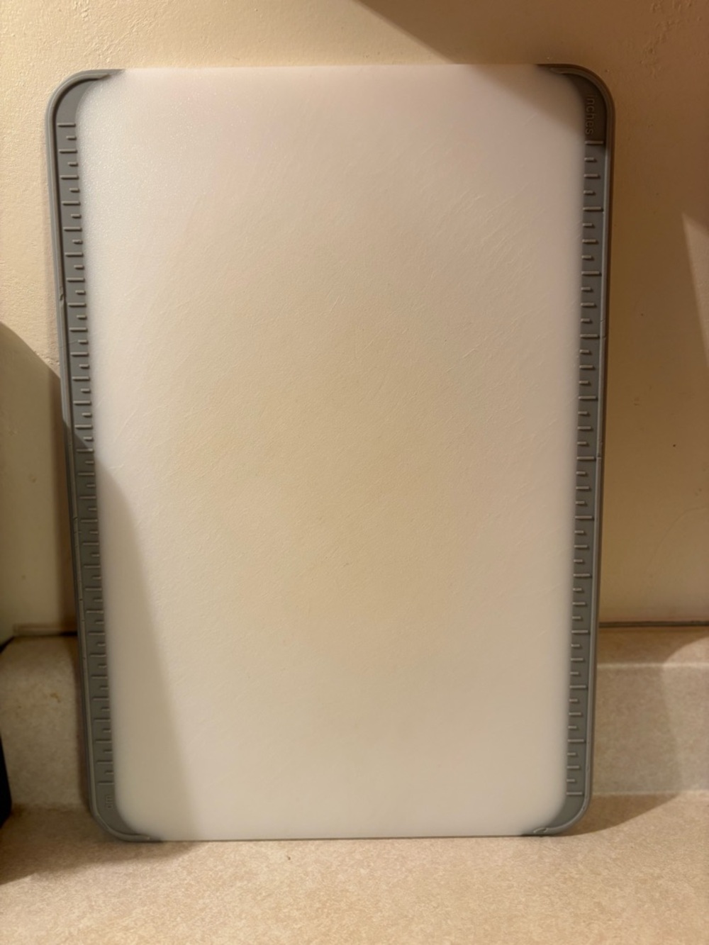 Pampered Chef Basic Cutting Board 13”